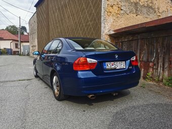 Predám BMW 318i e90, 1995cm3, 95kw benzin, modrá metalíza, n - 4