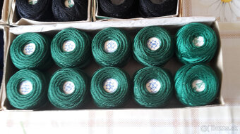 Vyšívacia priadza PERLOVKA - 4