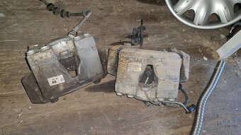 Brzdové strmene A5 - 4