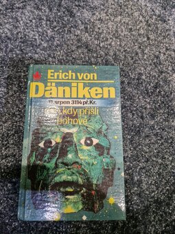 Erich Von Däniken kniha s podpisom - 4