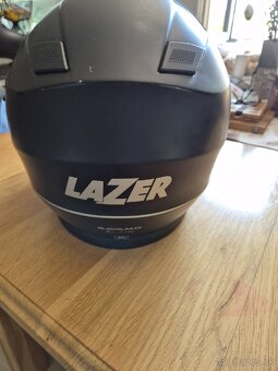 Prilba Lazer - 4