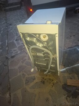 Rozpredam na nahradne diely pracka elektrolux 6 - 4