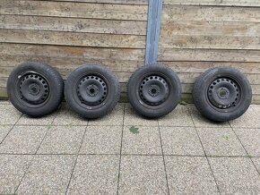 4ks Conti TS860 195/65 R16 +plechy orig VW golf 5 - 4