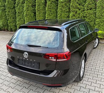 Volkswagen Passat Variant 2.0 TDI EVO Business DSG - 4