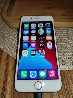 Apple iPhone 6s - 4