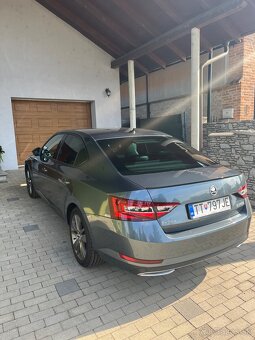 Škoda Superb Sportline - 4