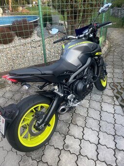 Yamaha MT-09 - 4