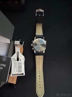 Grovana Swiss alpine military 7078.9537 - 4