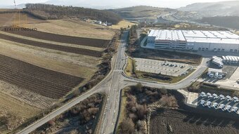 EXKLUZÍVNE NA PREDAJ – LUKRATÍVNY PRIEMYSELNÝ POZEMOK MALÝ Š - 4