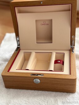 Krabička na hodinky drevená Omega - 4