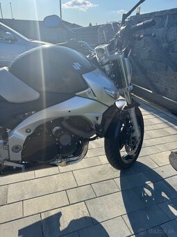 Suzuki GSR 600 - 4