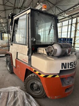 Vysokozdvižný vozík Nissan 40 - 4