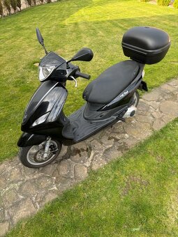 Piaggio - 4
