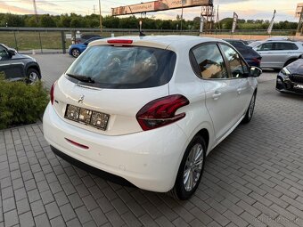 Peugeot 208 1.2 PureTech Signature E6d-ISC - 4