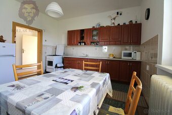 NA PREDAJ -Rodinný dom s veľkým pozemkom v Borskom Mikuláši - 4