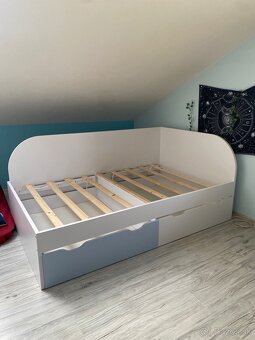 Predám posteľ 120x200 s matracom - 4