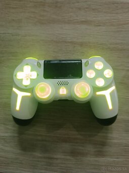 Ovládač ps4 - 4