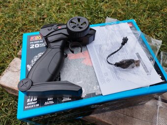 Terénne auto na ovládanie - 4