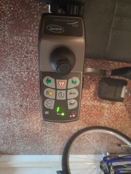 elektrický invalidný vozík - 4