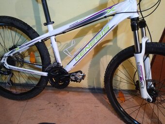 horský bicykel GENESIS-Razor,kotúč.brzdy,26"kol.,15"rám,Al - 4
