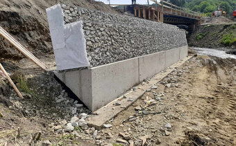 Gabion, Gabiony, Ploty z gabionov, Gabionové oporné múry - 4