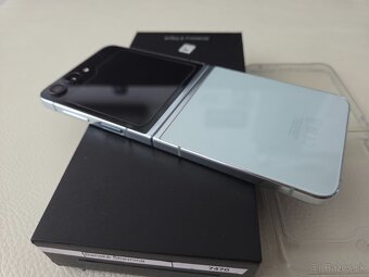 Samsung Z flip5 256g.. - 4