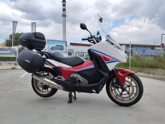 Honda Integra 750 - 4