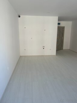 Na predaj úplne nové štúdio v Bulharsku na Slnečnom pobreží - 4