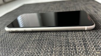 Iphone 11 - 4
