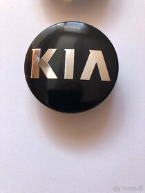 Stredové krytky (pukličky) Kia-priemer 58,56 mm čierné/sivé - 4