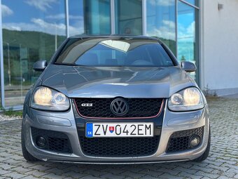 Volkswagen Golf - 4