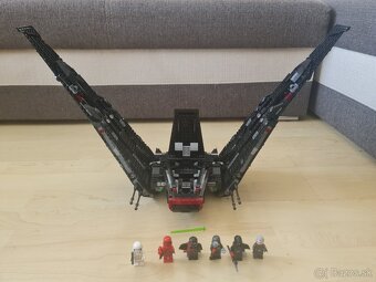 LEGO 75256 - Loď Kylo Rena - 4