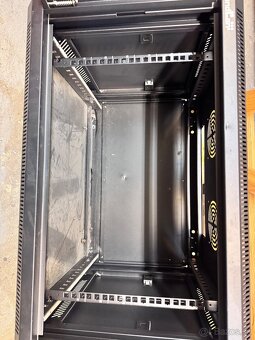 Nástenný rozvádzač XtendLan (Rack cabinet) - 4