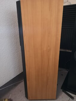 Bowers & Wilkins - 4