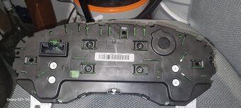 Budíky ford mondeo Mk5 - 4