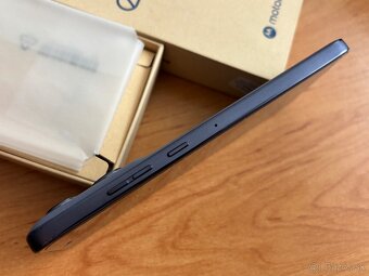 Motorola Edge 50 Neo - 4