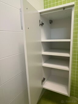 Závesná skrinka do kúpeľne biela lesklá - 4