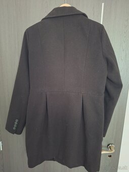 Čierny kabát na donosenie - 4