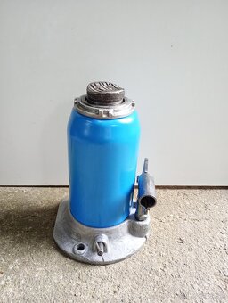 Zdvihak hydraulicky 12 ton - 4