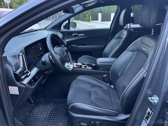 KIA Sportage 1.6 T-GDi HEV GT-Line AWD (2023) - 4