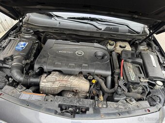 OPEL INSIGNIA 2010 na nahradne diely ND - 4