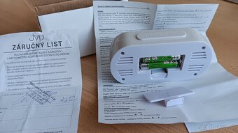 digitálny budík značky JVD - 4