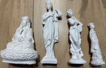 Krásne biele sochy - 4