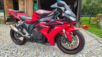Honda CBR 1000 RR - 4