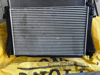Predám vodný chladič a intercooler na Škoda - 4