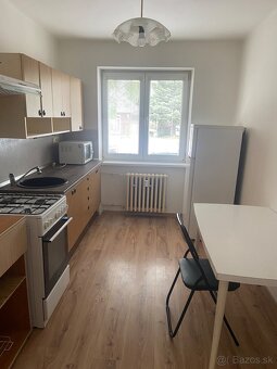 Prenajmem 2 izbový byt v užšom centre Prešova - 4