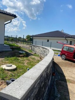 Zamkova Dlazba , betónové ploty - 4