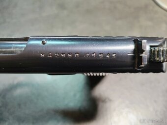 PIŠTOĽ TOKAREV TT33, r.v.1945 - 4