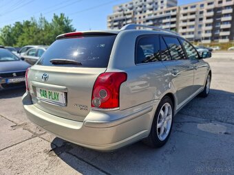 Toyota Avensis Combi 2.2 D-4D Lux - 4
