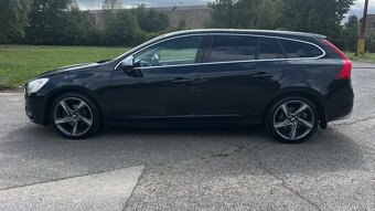 Volvo v60 D4 R-design 2.0 R5 120kW - 4